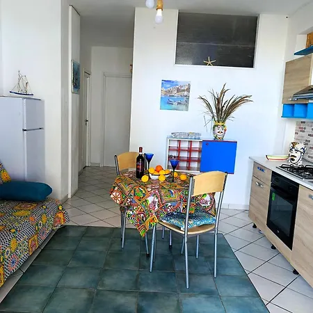 Fronte Mare Semesterbostad